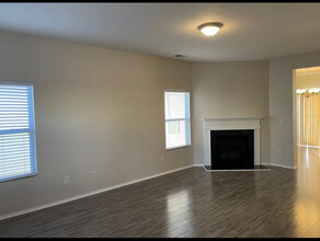 933 Willow Creek Dr in Gastonia, NC - Building Photo - Building Photo