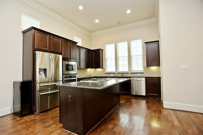 property at 3226 McKinney St