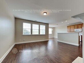 208 Edgecroft Way in Fuquay Varina, NC - Building Photo - Building Photo