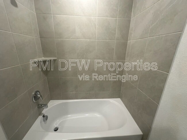 1638 Woodbrook Dr in Hutchins, TX - Building Photo - Building Photo