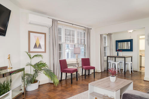 Delaware Park Apartments in Buffalo, NY - Building Photo - Building Photo