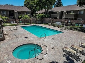 3388 Red Cedar Ter, Unit Baywood Villas in Fremont, CA - Building Photo - Building Photo