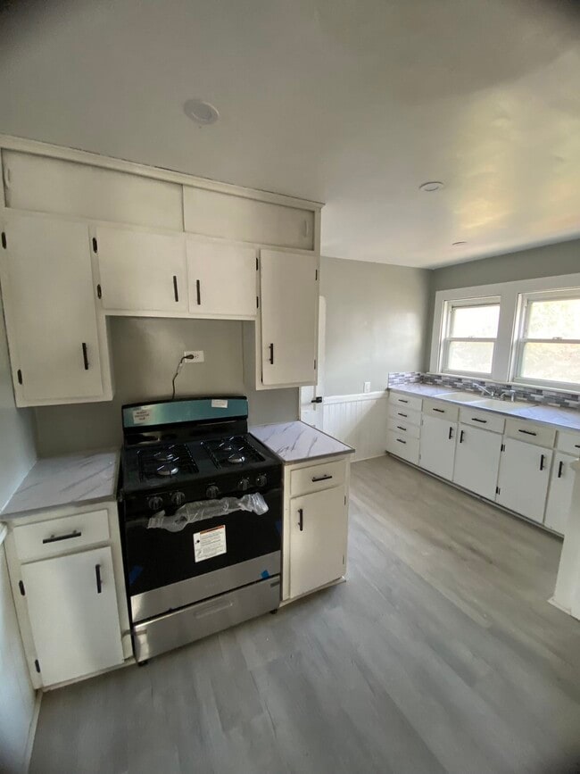 36 Harrison St, Unit 2