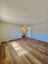 6001-6003 W 6th Ave in Lakewood, CO - Building Photo - Building Photo