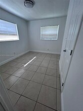 2780 NW 14th St in Fort Lauderdale, FL - Building Photo - Building Photo