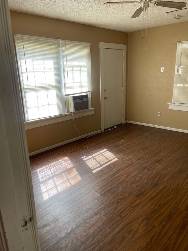 2211 26th St in Lubbock, TX - Building Photo - Building Photo