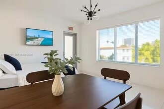 1025 94th St in Bay Harbor Islands, FL - Building Photo - Building Photo