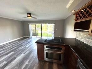 833 NE 18th Ct in Fort Lauderdale, FL - Building Photo - Building Photo