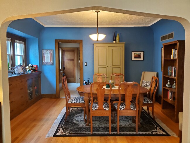 3263 S Springfield Ave, Unit 3263