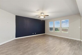 1914 Albany Ln in Cleburne, TX - Building Photo - Building Photo