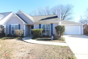 107 Roy Ct in Helena, AL - Building Photo