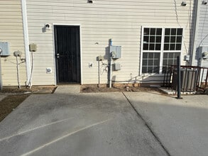 Room in Townhome on Olmadison Pl in Atlanta, GA - Building Photo - Building Photo