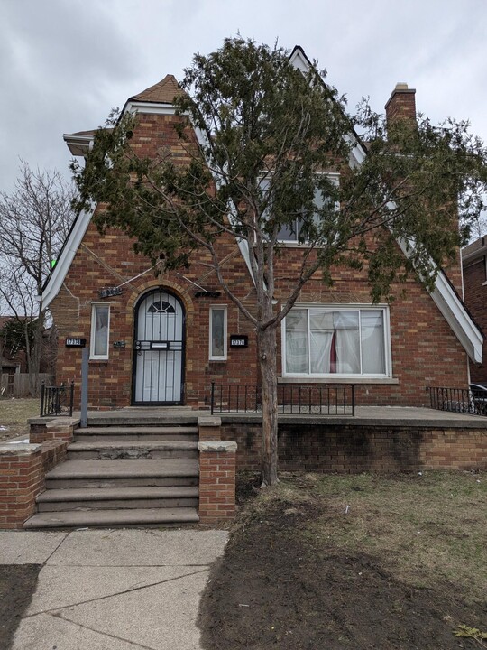 17378 Kentucky St in Detroit, MI - Foto de edificio