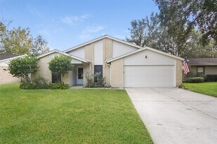 5907 Misty Meadow St in League City, TX - Building Photo