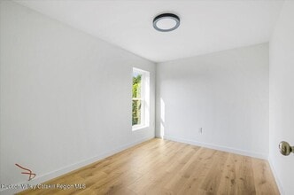 9 Dubois St in Kingston, NY - Building Photo - Building Photo