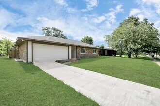 8705 Dunlap St in Houston, TX - Building Photo - Building Photo