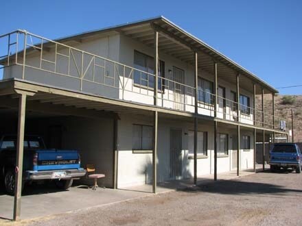 8243 E 1st Ave in Mesa, AZ - Foto de edificio - Building Photo