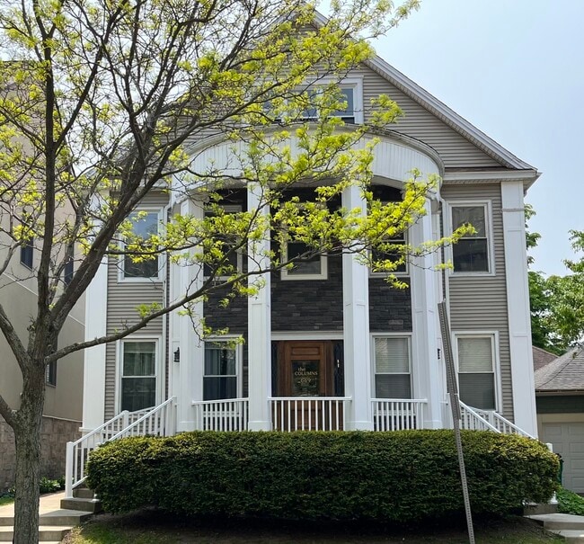 669 Potomac Ave