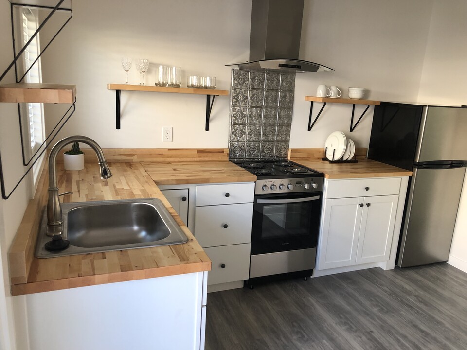 680 Rosal Way in San Rafael, CA - Building Photo