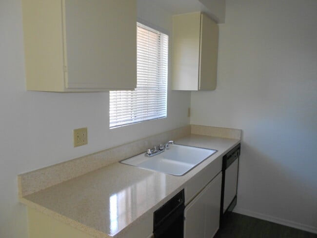 1400 Camden Ave in Los Angeles, CA - Building Photo - Floor Plan