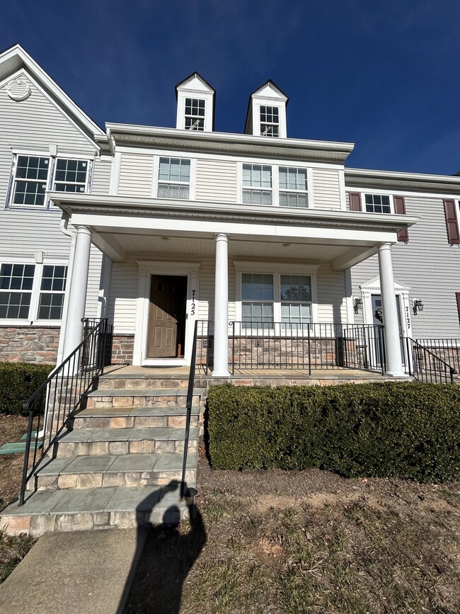 property at 7125 Durrette Rd