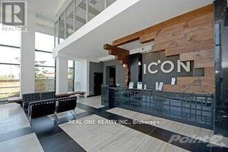 330 Phillip St in Waterloo, ON - Building Photo - Building Photo