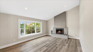 1016 Woodglen Dr in Roseville, CA - Building Photo - Building Photo