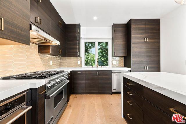 property at 7365 Waring Ave