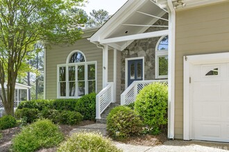 8845 Wildwood Links in Raleigh, NC - Building Photo - Building Photo