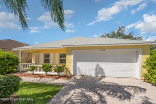4920 Somerville Dr in Rockledge, FL - Building Photo