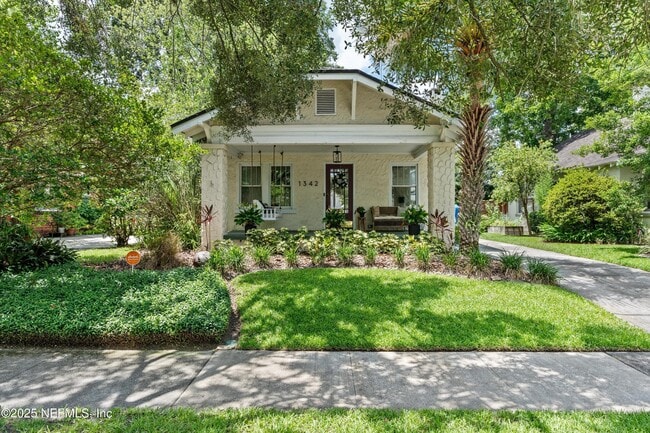 property at 1342 Hollywood Ave