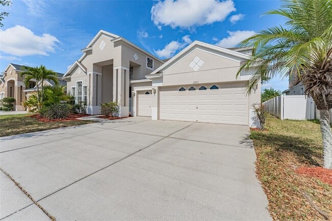 13815 Artesa Bell Dr in Riverview, FL - Building Photo - Building Photo