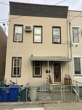 70-23-70-71 71st St in Queens, NY - Building Photo - Building Photo