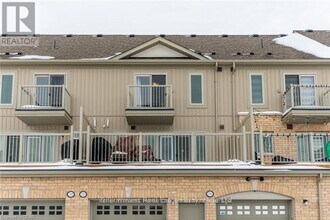 293 Law Dr in Guelph, ON - Building Photo - Building Photo