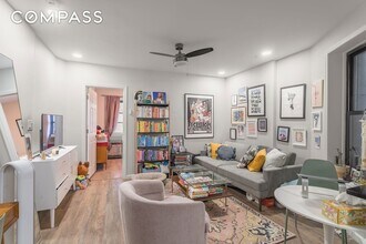 43 Underhill Ave in Brooklyn, NY - Building Photo - Building Photo