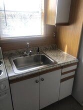 26 Cooper St, Unit #2 in North Providence, RI - Building Photo - Building Photo