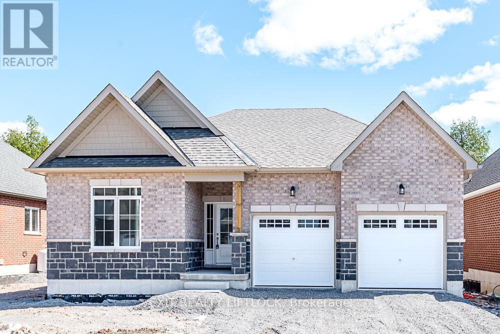 53 Hillcroft Wy in Kawartha Lakes, ON - Building Photo