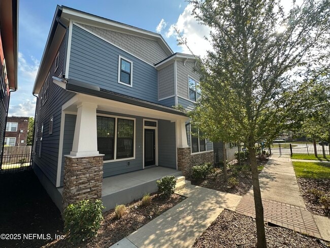 2969 Fleur Ln