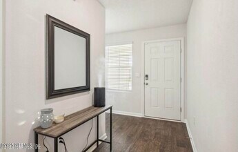 6110 Bucking Bronco Dr in Jacksonville, FL - Building Photo - Building Photo