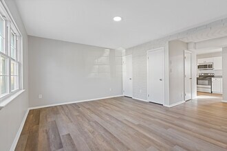 405 Harbour North Dr in Chesapeake, VA - Building Photo - Building Photo