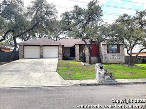 9211 Horse Heath in San Antonio, TX - Foto de edificio