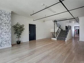 681 Shatto Pl in Los Angeles, CA - Building Photo - Building Photo