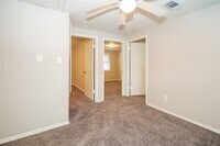 10807 Garrick Ln photo'