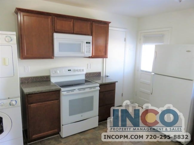 1585 S Vallejo St in Denver, CO - Building Photo - Building Photo