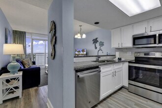 1700 N Ocean Blvd in Myrtle Beach, SC - Building Photo - Building Photo