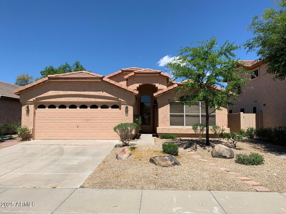 4514 E Melinda Ln in Phoenix, AZ - Building Photo
