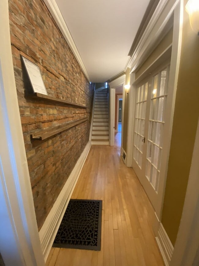 125 N 9th Ave E in Duluth, MN - Building Photo - Building Photo