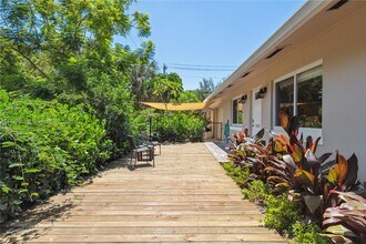 1619 SW 8th Ave in Fort Lauderdale, FL - Building Photo - Building Photo