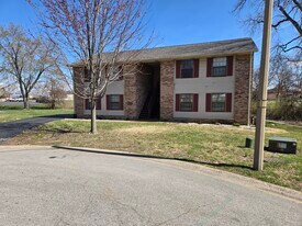 3 Quail Hollow Ct, Unit 3 D Quail Hollow in Glen Carbon, IL - Building Photo