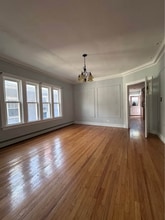 4911 N Bernard St in Chicago, IL - Building Photo - Building Photo